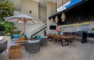 BEAUTIFUL PROPERTY WITH OCEAN FRONT VIEWS, IN QUEPOS – 0.70 ACRES