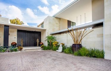 BEAUTIFUL PROPERTY WITH OCEAN FRONT VIEWS, IN QUEPOS – 0.70 ACRES