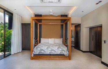 BEAUTIFUL PROPERTY WITH OCEAN FRONT VIEWS, IN QUEPOS – 0.70 ACRES