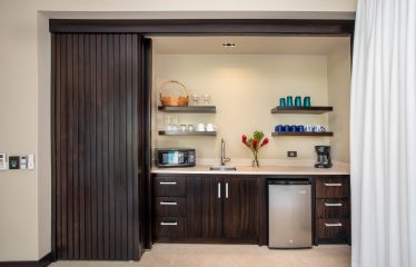 BEAUTIFUL PROPERTY WITH OCEAN FRONT VIEWS, IN QUEPOS – 0.70 ACRES