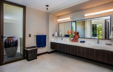 BEAUTIFUL PROPERTY WITH OCEAN FRONT VIEWS, IN QUEPOS – 0.70 ACRES