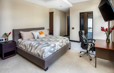 BEAUTIFUL PROPERTY WITH OCEAN FRONT VIEWS, IN QUEPOS – 0.70 ACRES