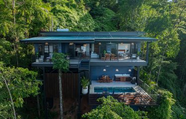 TWO FLOOR PROPERTY WITH VALLEY AND OCEAN VIEWS, IN UVITA – 0.75 ACRES