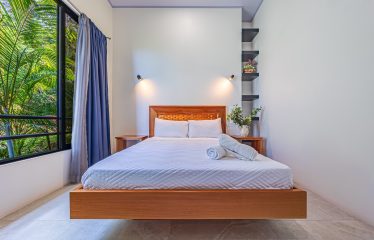 TWO FLOOR PROPERTY WITH VALLEY AND OCEAN VIEWS, IN UVITA – 0.75 ACRES