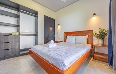 TWO FLOOR PROPERTY WITH VALLEY AND OCEAN VIEWS, IN UVITA – 0.75 ACRES