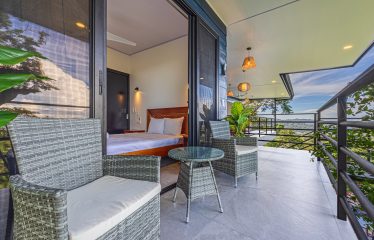 TWO FLOOR PROPERTY WITH VALLEY AND OCEAN VIEWS, IN UVITA – 0.75 ACRES