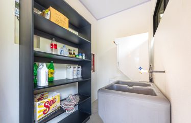 TWO FLOOR PROPERTY WITH VALLEY AND OCEAN VIEWS, IN UVITA – 0.75 ACRES