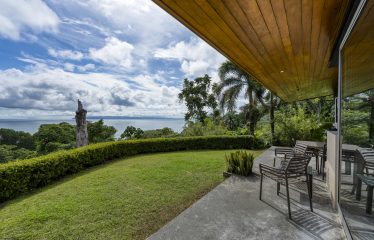 PROPERTY WITH PANORAMIC VIEWS OF THE OCEAN, IN PAVONES – 4.06 ACRES