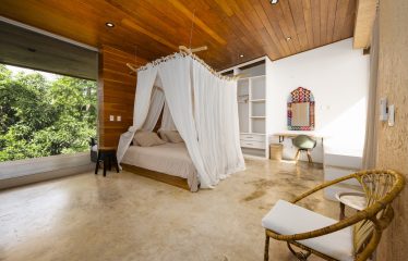 PROPERTY WITH PANORAMIC VIEWS OF THE OCEAN, IN PAVONES – 4.06 ACRES