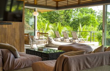 PROPERTY WITH PANORAMIC VIEWS OF THE OCEAN, IN PAVONES – 4.06 ACRES