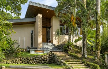 PROPERTY WITH PANORAMIC VIEWS OF THE OCEAN, IN PAVONES – 4.06 ACRES