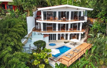 LUXURY PROPERTY WITH FOUR BEDROOMS AND OCEAN VIEWS – 0.26 ACRES