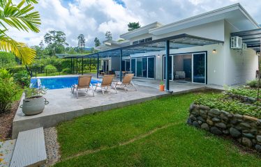 PROPERTY WITH THREE BEDROOM AND GARDEN, IN UVITA – 1.33 ACRES