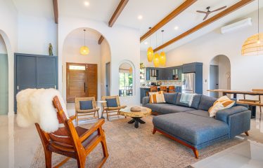 PROPERTY WITH THREE BEDROOM AND GARDEN, IN UVITA – 1.33 ACRES