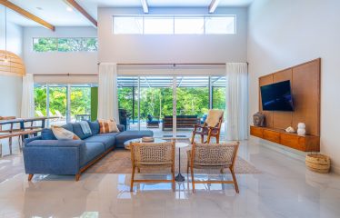 PROPERTY WITH THREE BEDROOM AND GARDEN, IN UVITA – 1.33 ACRES