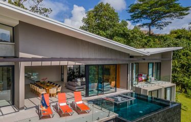 LUXURY PROPERTY WITH MOUNTAINS VIEWS, IN QUEPOS – 1.32 ACRES