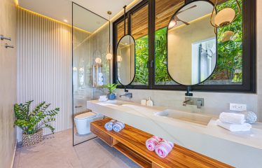 CASA KOBO PROPERTY IN THE MIDDLE OF THE NATURE WITH THREE BEDROOMS, IN PLAYA HERMOSA – 1.23 ACRES