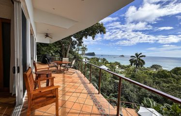 LUXURY PROPERTY WITH FOUR BEDROOMS AND OCEAN VIEWS – 0.26 ACRES