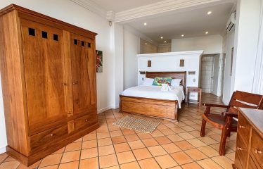 LUXURY PROPERTY WITH FOUR BEDROOMS AND OCEAN VIEWS – 0.26 ACRES