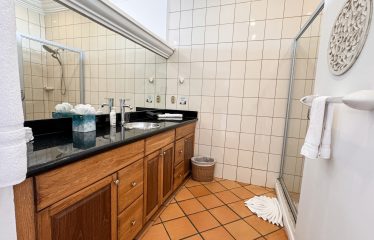 LUXURY PROPERTY WITH FOUR BEDROOMS AND OCEAN VIEWS – 0.26 ACRES