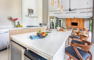 LUXURY PROPERTY WITH MOUNTAINS VIEWS, IN QUEPOS – 1.32 ACRES