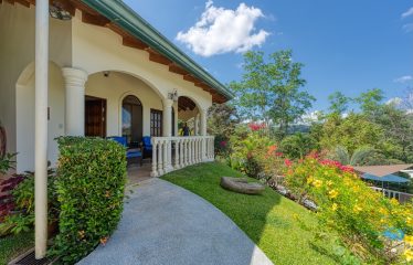 HOTEL PROPERTY WITH EIGHT BEDROOMS IN THE MOUNTAINS, IN TRES RIOS – 5.03 ACRES