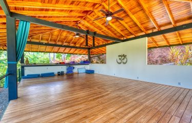 HOTEL PROPERTY WITH EIGHT BEDROOMS IN THE MOUNTAINS, IN TRES RIOS – 5.03 ACRES