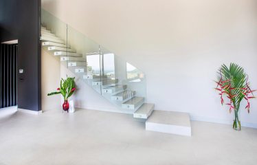 LUXURY PROPERTY WITH MOUNTAINS VIEWS, IN QUEPOS – 1.32 ACRES