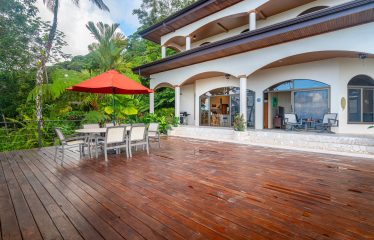 PROPERTY WITH AMAZING WHALE TAIL VIEW 3 BEDROOM HOME, IN UVITA – 1.58 ACRES