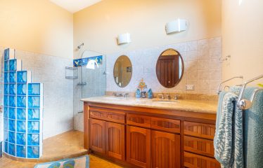 PROPERTY WITH AMAZING WHALE TAIL VIEW 3 BEDROOM HOME, IN UVITA – 1.58 ACRES