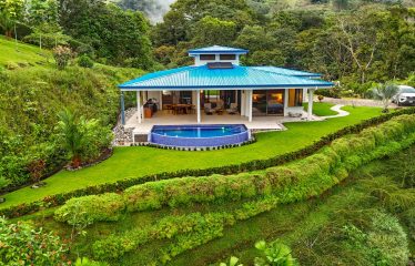 PROPERTY WITH TWO BEDROOMS WITH PANORAMIC VIEWS OF THE MOUNTAINS, IN OJOCHAL – 1.48 ACRES