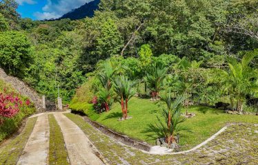 PROPERTY WITH TWO BEDROOMS WITH PANORAMIC VIEWS OF THE MOUNTAINS, IN OJOCHAL – 1.48 ACRES