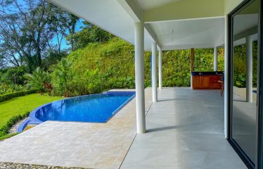 PROPERTY WITH TWO BEDROOMS WITH PANORAMIC VIEWS OF THE MOUNTAINS, IN OJOCHAL – 1.48 ACRES