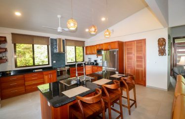 PROPERTY WITH TWO BEDROOMS WITH PANORAMIC VIEWS OF THE MOUNTAINS, IN OJOCHAL – 1.48 ACRES