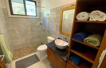 PROPERTY WITH TWO BEDROOMS WITH PANORAMIC VIEWS OF THE MOUNTAINS, IN OJOCHAL – 1.48 ACRES