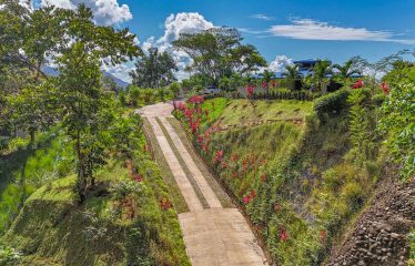 PROPERTY WITH TWO BEDROOMS WITH PANORAMIC VIEWS OF THE MOUNTAINS, IN OJOCHAL – 1.48 ACRES