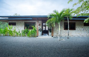 PROPERTY WITH THREE BEDROOM AND PANORAMIC VIEWS OF THE OCEAN, IN OJOCHAL – 0.54 ACRES