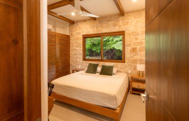 PROPERTY WITH THREE BEDROOM AND PANORAMIC VIEWS OF THE OCEAN, IN OJOCHAL – 0.54 ACRES