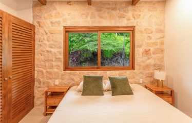 PROPERTY WITH THREE BEDROOM AND PANORAMIC VIEWS OF THE OCEAN, IN OJOCHAL – 0.54 ACRES