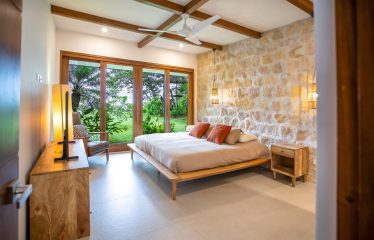 PROPERTY WITH THREE BEDROOM AND PANORAMIC VIEWS OF THE OCEAN, IN OJOCHAL – 0.54 ACRES