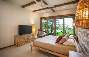 PROPERTY WITH THREE BEDROOM AND PANORAMIC VIEWS OF THE OCEAN, IN OJOCHAL – 0.54 ACRES