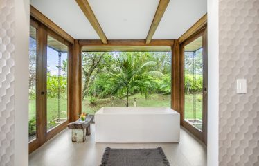 PROPERTY WITH THREE BEDROOM AND PANORAMIC VIEWS OF THE OCEAN, IN OJOCHAL – 0.54 ACRES