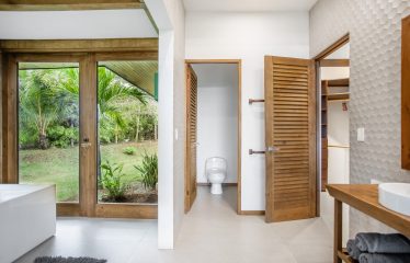 PROPERTY WITH THREE BEDROOM AND PANORAMIC VIEWS OF THE OCEAN, IN OJOCHAL – 0.54 ACRES