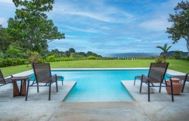 PROPERTY WITH THREE BEDROOM AND PANORAMIC VIEWS OF THE OCEAN, IN OJOCHAL – 0.54 ACRES