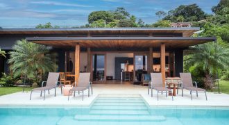 PROPERTY WITH THREE BEDROOM AND PANORAMIC VIEWS OF THE OCEAN, IN OJOCHAL – 0.54 ACRES