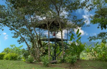 PROPERTY WITH THREE BEDROOM AND PANORAMIC VIEWS OF THE OCEAN, IN OJOCHAL – 0.54 ACRES