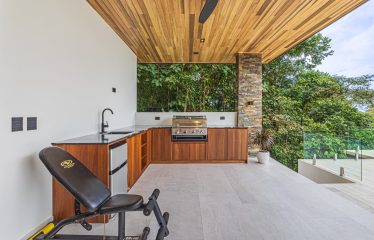 CASA KOULES – LUXURY OCEAN VIEW HOME IN COSTA VERDE ESTATES