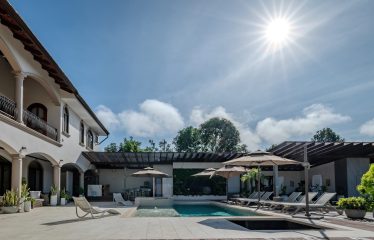 LUXURY PROPERTY WITH SIX BEDROOM, IN PALMARES PEREZ ZELEDON – 0.68 ACRES