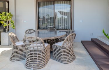 LUXURY PROPERTY WITH SIX BEDROOM, IN PALMARES PEREZ ZELEDON – 0.68 ACRES