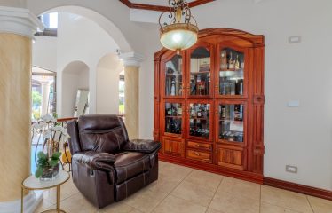 LUXURY PROPERTY WITH SIX BEDROOM, IN PALMARES PEREZ ZELEDON – 0.68 ACRES